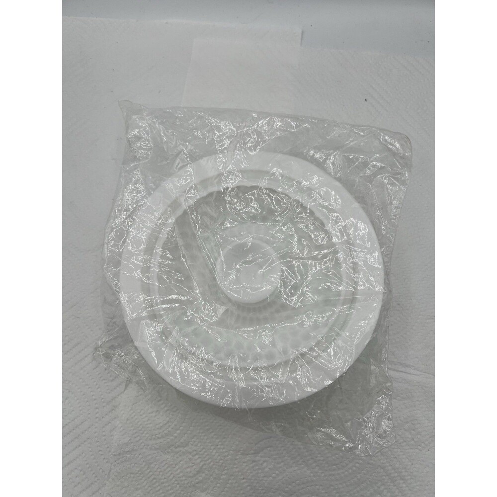 7.5” Silicone Bundt Cake Mold Honeycomb Bubble Fluted Baking Pan White